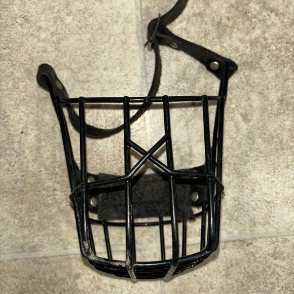 wire mouth guard muzzle with rubber winter cover - Picture 3 of 10